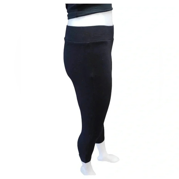 Torrid Black Capri Tights Leggings Size  0 - Picture 2 of 6